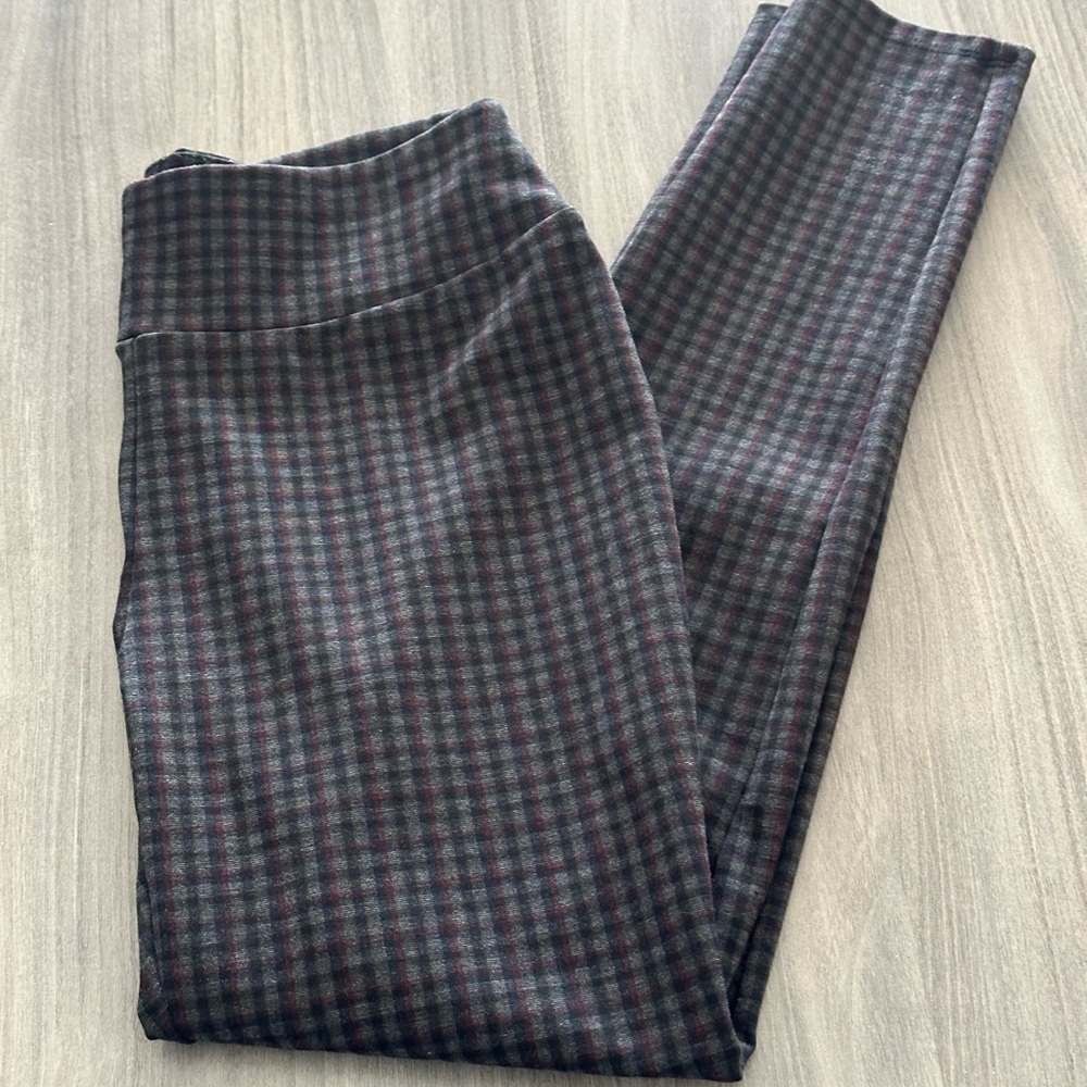 Counterparts Plaid Leggings